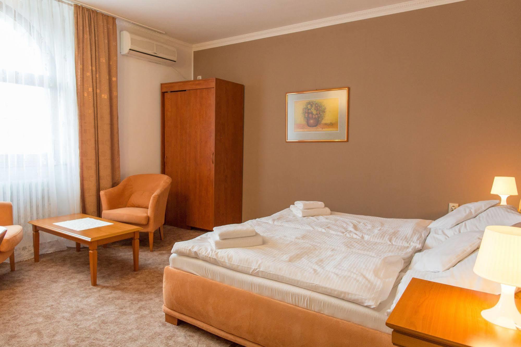 Hotel Grand Žilina Exterior foto